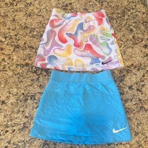 Nike Girls Blue Athletic Skort with Multi-Color Abstract Print Skirt